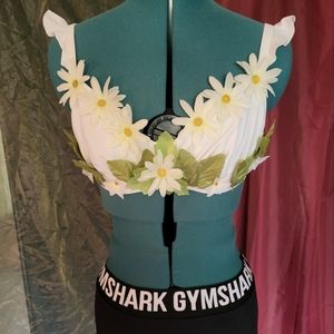 Upcycled bikini top with Daisies